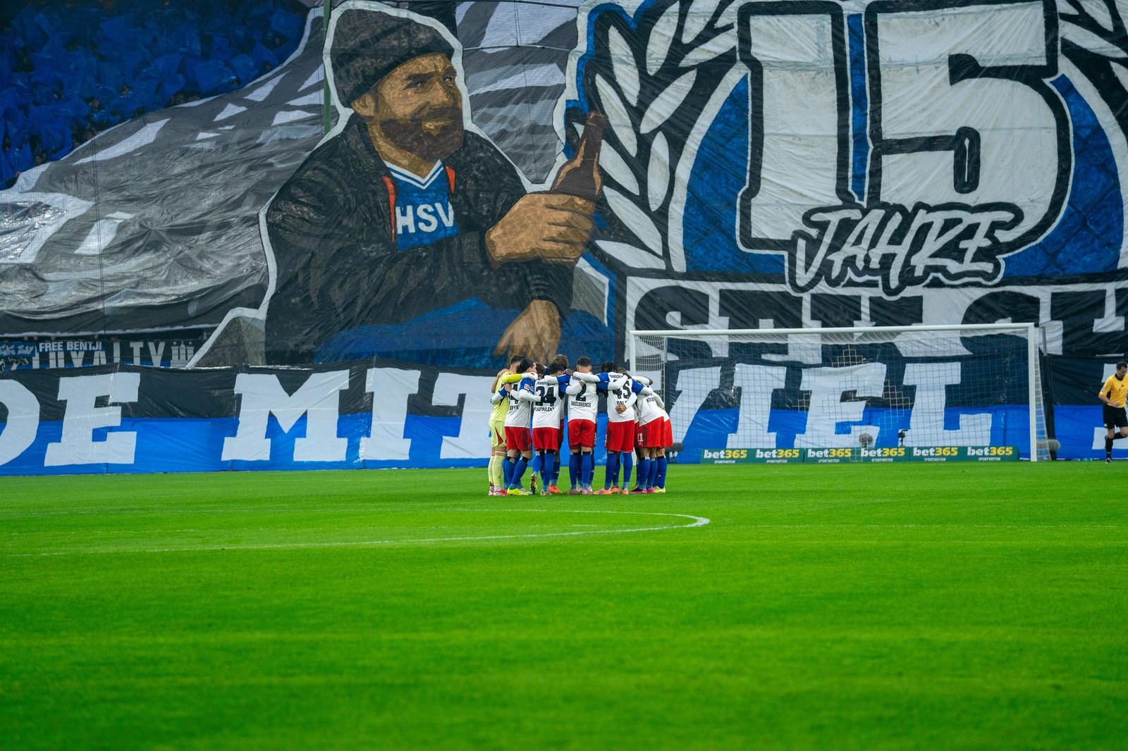 Fußball — HSV – Eintracht Frankfurt. Foto von Philipp Heist.